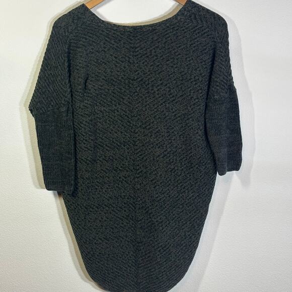 Express Soft Knit V-Neck High-Low Tunic Sweater Size Small Gray/Green and Black - Picture 4 of 7